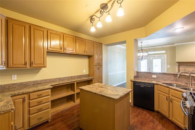 Building Photo - 609 Regency Dr