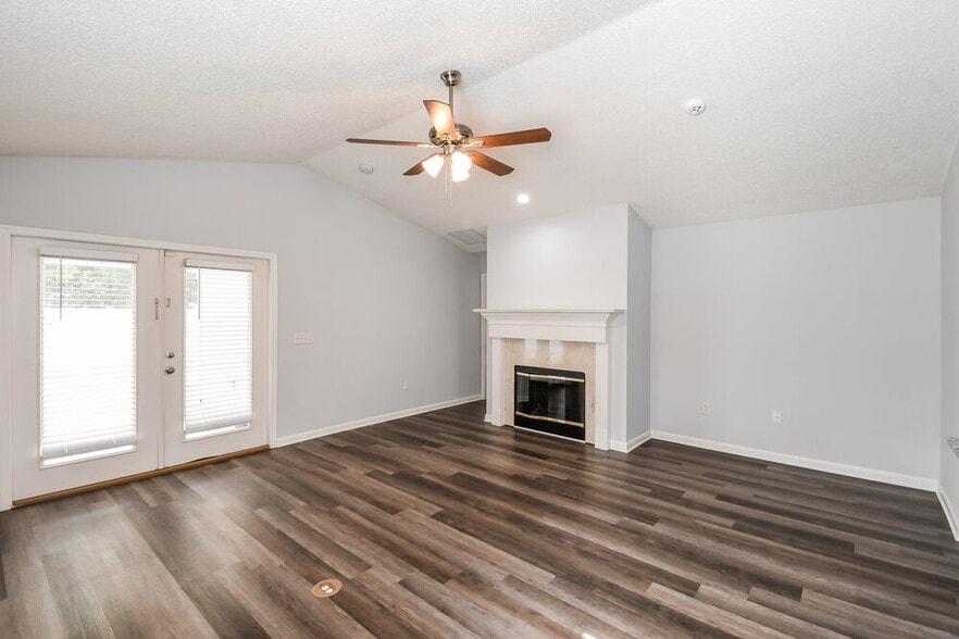 Building Photo - 8030 Welbeck Ln