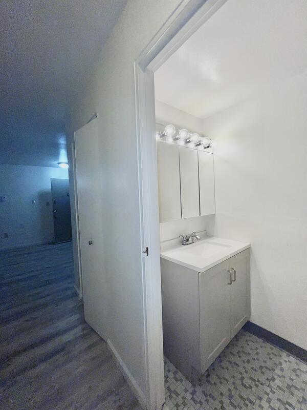 Building Photo - 2248 Hamilton St