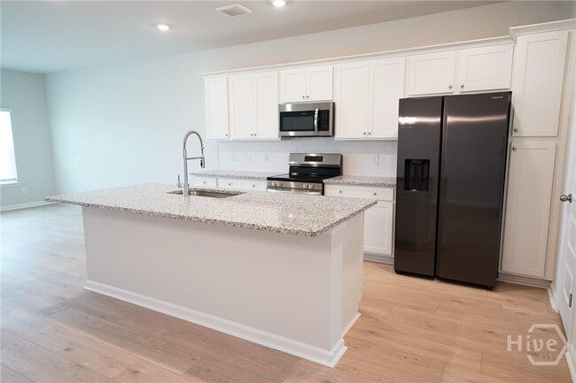 Building Photo - 111 Saltgrass Ln