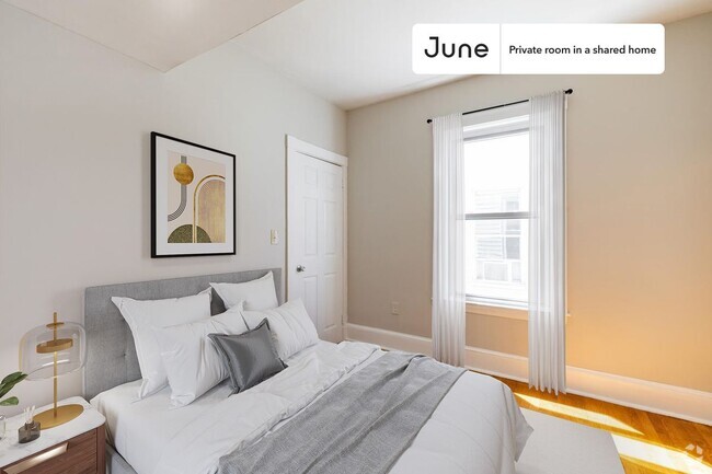 Building Photo - 21 Rossmore St