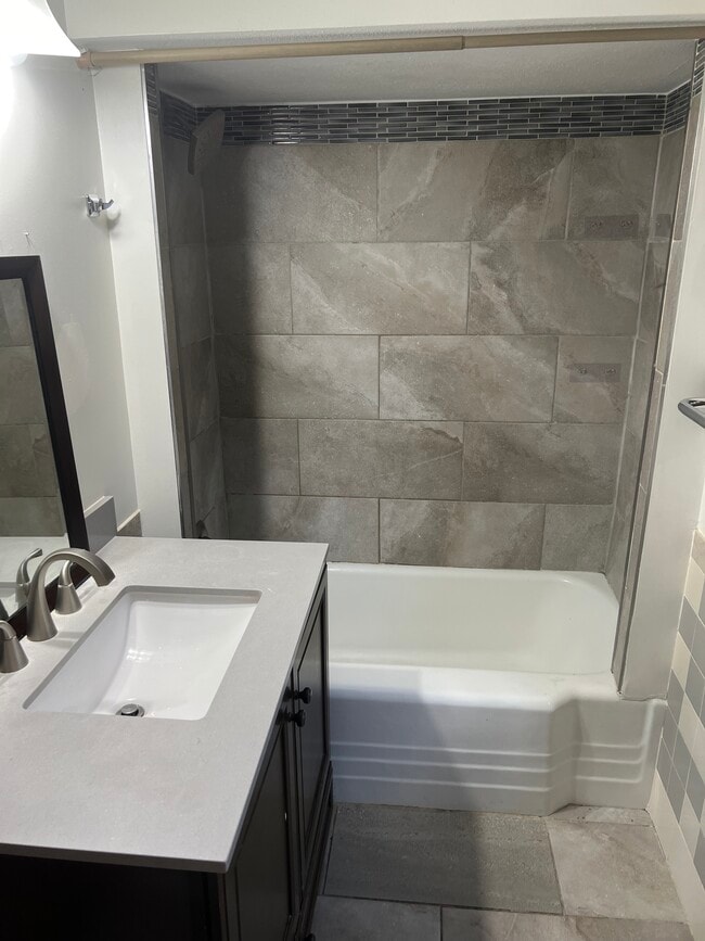 Upstairs Bathroom - 321 Dana Ave
