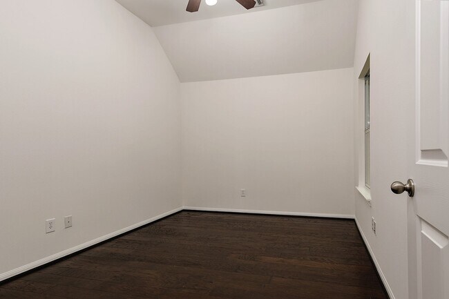 Building Photo - 54 Galway Pl