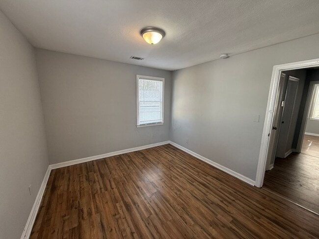 Building Photo - **AVAILABLE NOW** 2 or 3 Bedroom / 1 Bathroom Home for Rent in Columbus, GA***