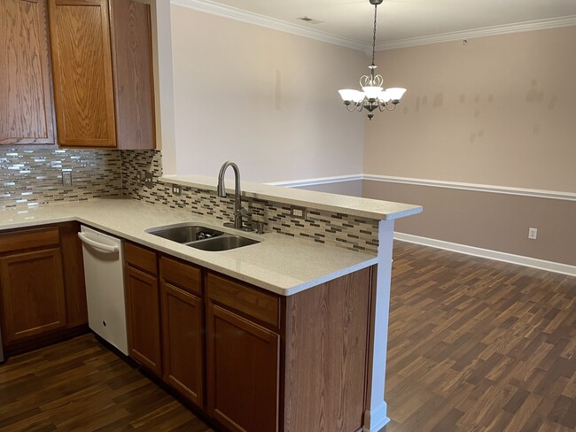 Building Photo - 10636 Hill Point Ct