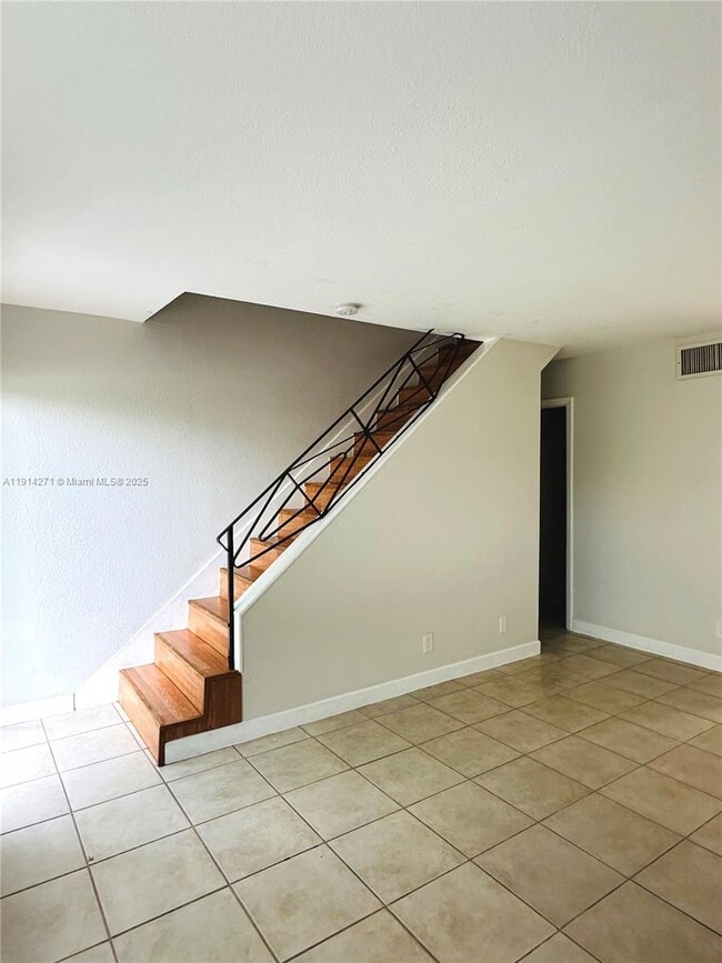 Building Photo - 859 NW 46th Ave