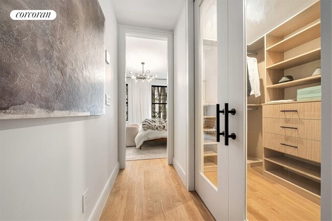 Building Photo - 158 W 136th St