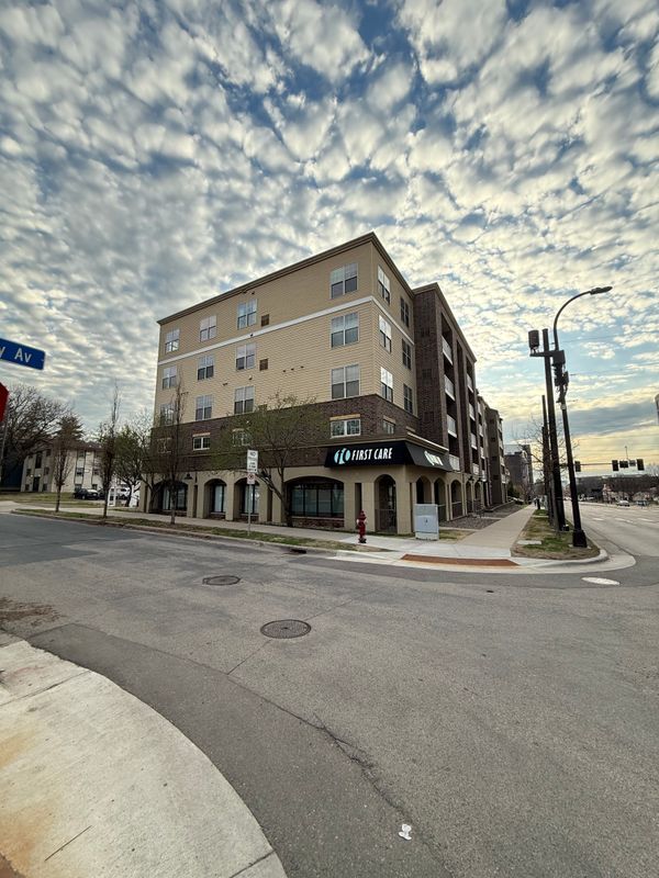 Building Photo - 2900 University Ave SE