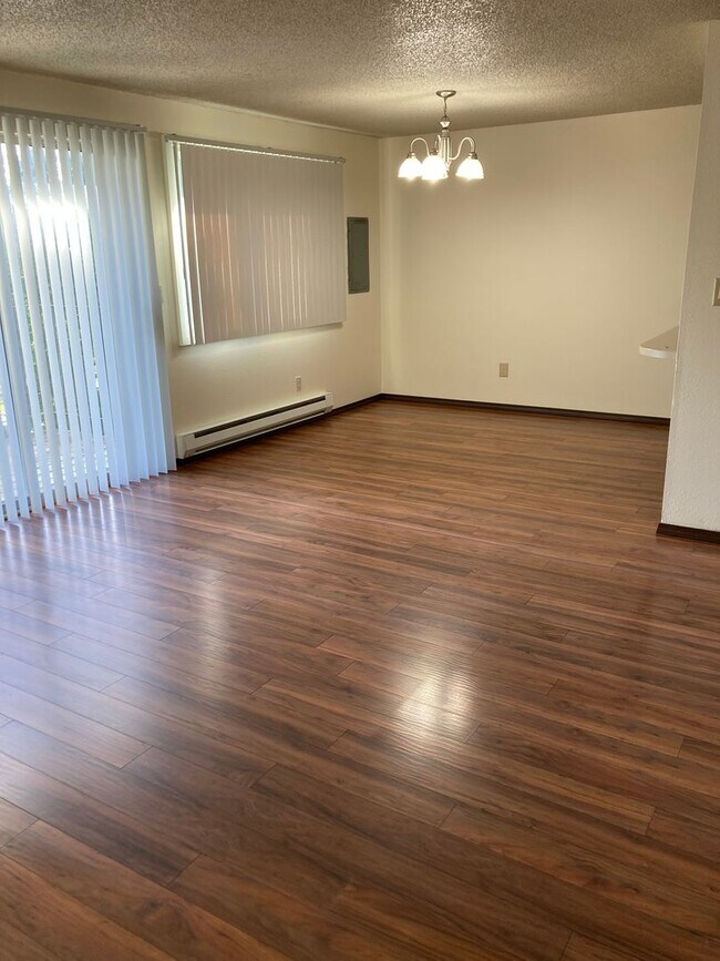 Building Photo - Lippman-3