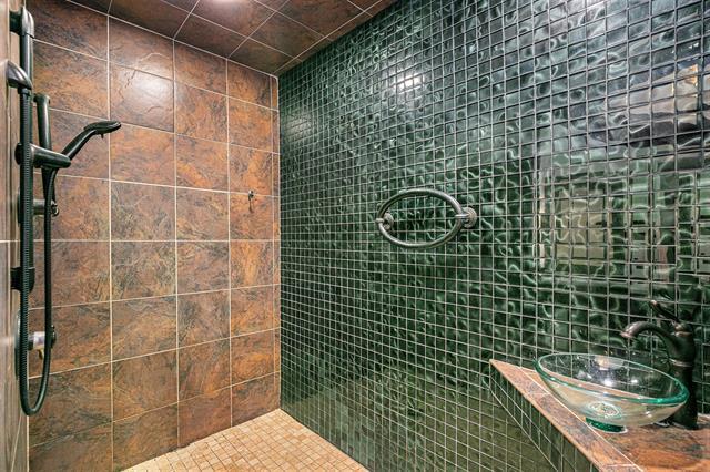 Building Photo - 1418 Holley Creek Ln