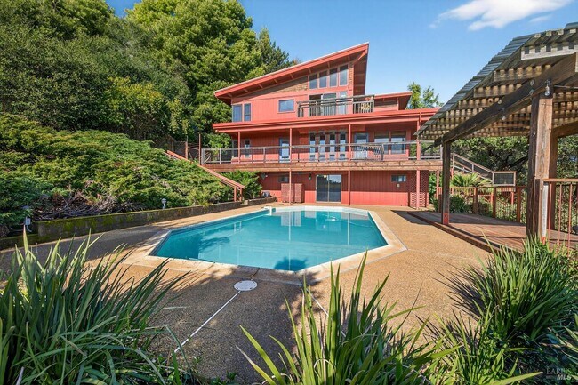 Building Photo - 2299 Sobre Vista Rd