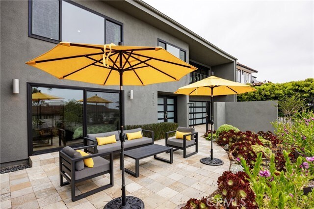 Building Photo - 2860 Zell Dr