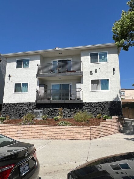 Building Photo - 561 E Orange Grove Ave