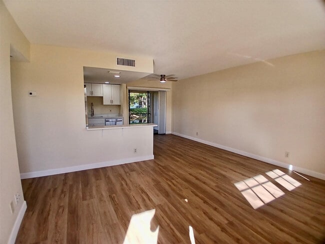 Building Photo - 4131 Oak Terrace Dr