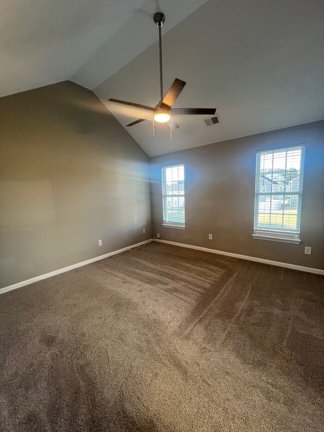 Building Photo - Beautifully Renovated 3-Bedroom Ranch Home