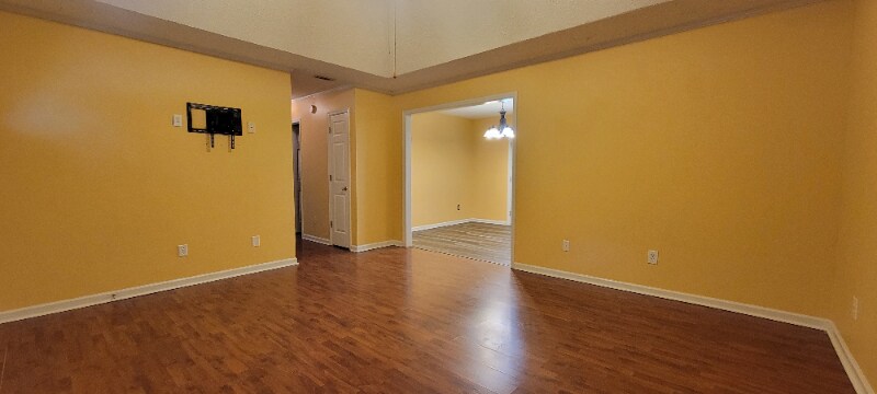 Building Photo - 142 Lee Rd 2150