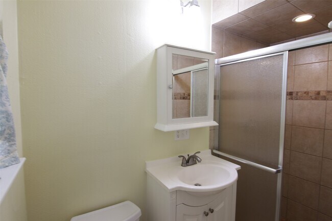 Building Photo - 6601 Stroud Dr
