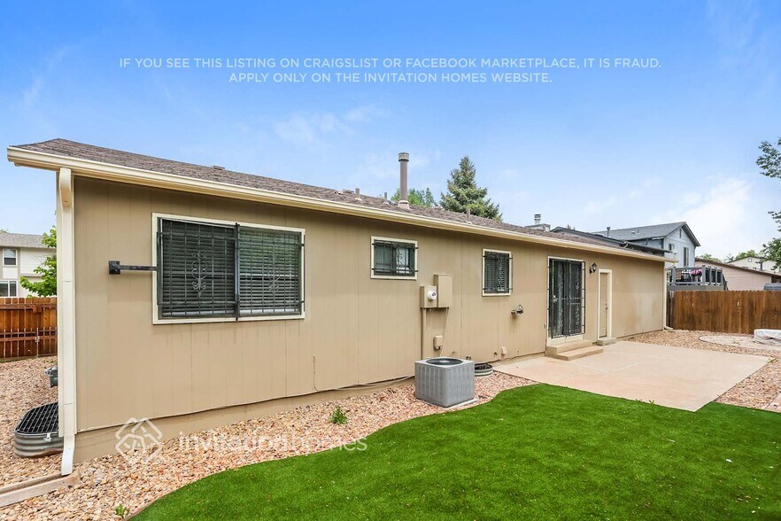 Building Photo - 16766 E Kent Dr