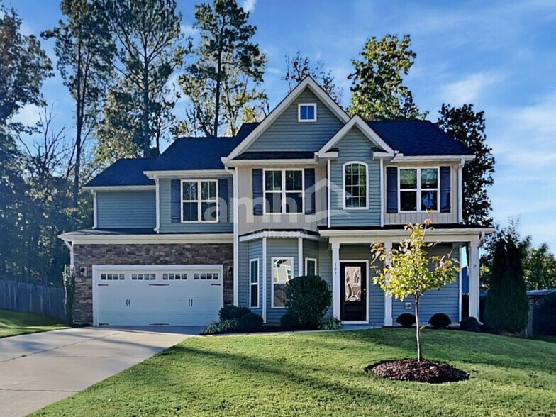 Primary Photo - 102 White Ash Ln