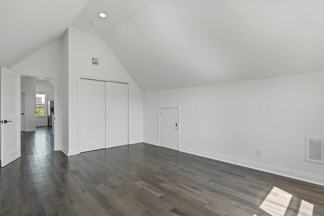Building Photo - 208 Shippen St