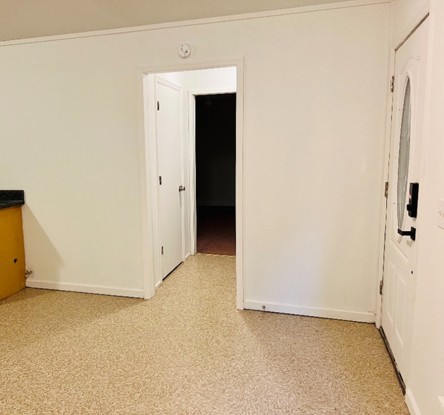 Building Photo - 100 Old Plank Rd