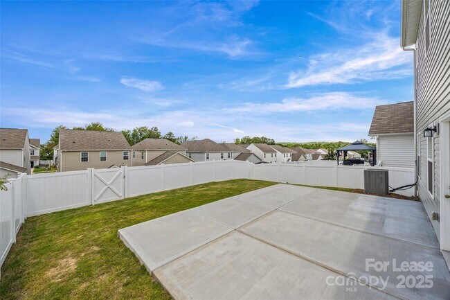 Building Photo - 5775 Soft Shell Dr