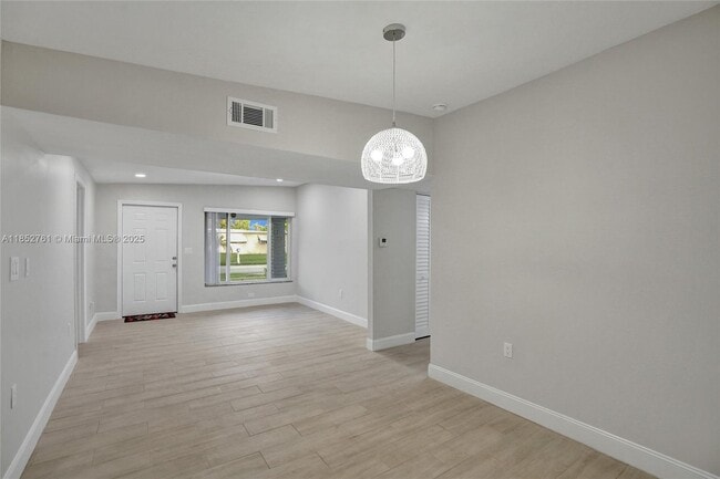 Building Photo - 3800 SW 58th Terrace