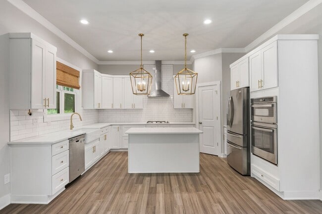 Building Photo - Available Now! Like New 4-Bed, 3-Ba in Durham w/ First Floor Bedroom!