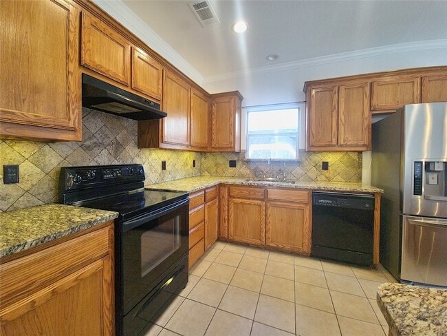 Building Photo - 6468 Regina Dr