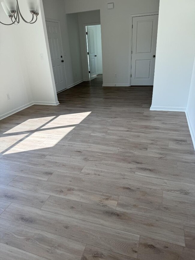 Building Photo - 329 Canonbury Dr