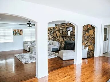 Building Photo - 1932 Lake Lucerne Dr SW