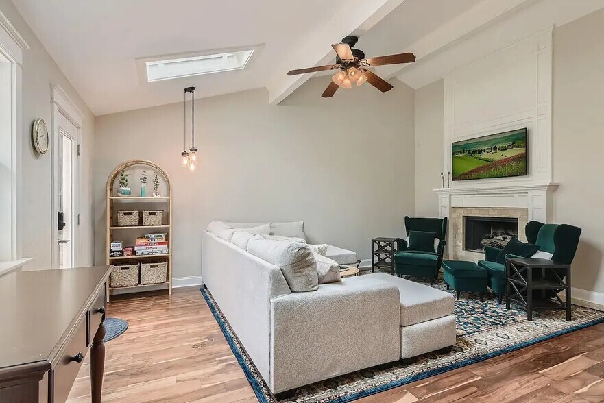 Building Photo - 11519 Fast Horse Dr