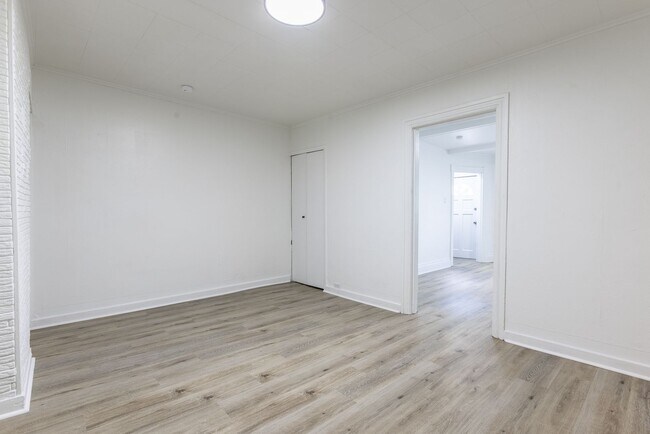 Building Photo - 626 Excelsior St