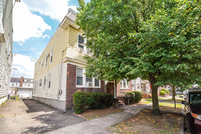 Building Photo - 523 Beardsley Ave