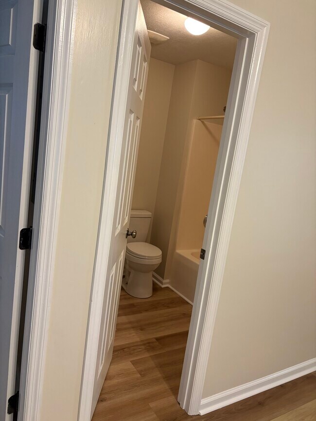 Building Photo - 1510 Abby Way