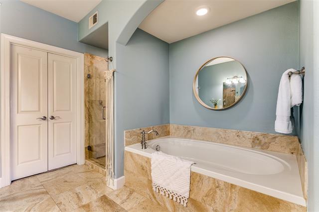 Building Photo - 3818 Holland Ave