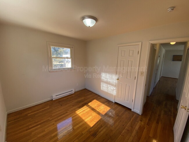 Building Photo - 209 Hamilton St