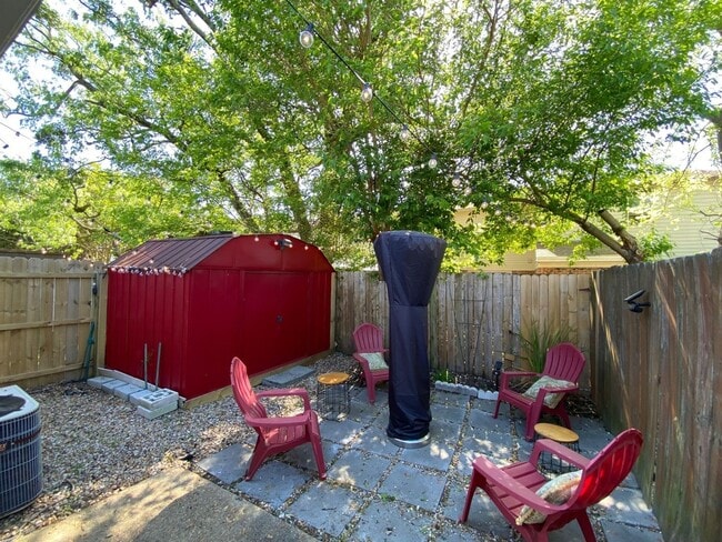Building Photo - Spacious 3-Bedroom Townhome "Ask about our...
