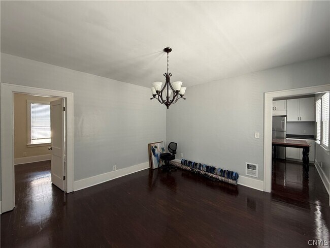 Building Photo - 1642 Taylor Ave