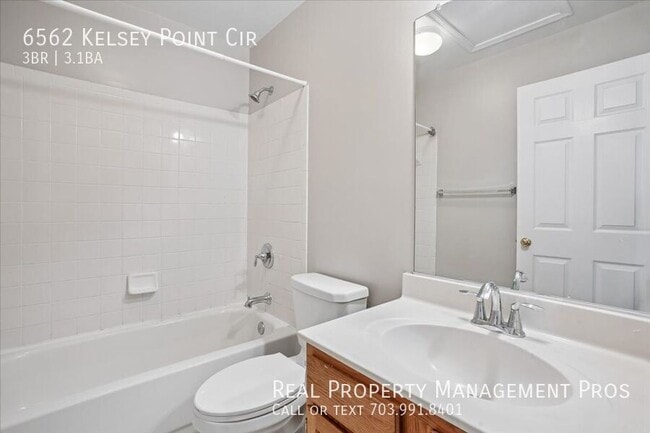 Building Photo - 6562 Kelsey Point Cir