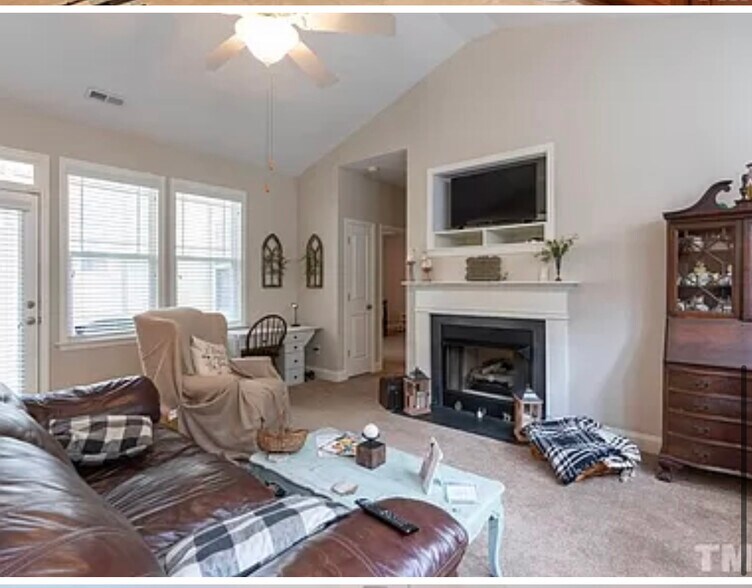Building Photo - 120 Denby Cir