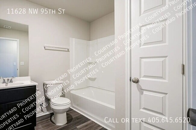 Building Photo - 11628 NW 95th St