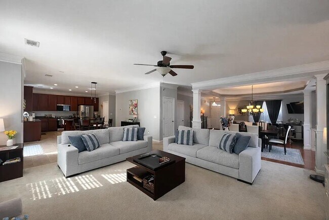 Building Photo - 116 Kelsey Glen Ln