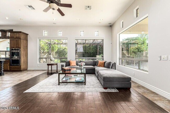 Building Photo - 10919 E Onyx Ct