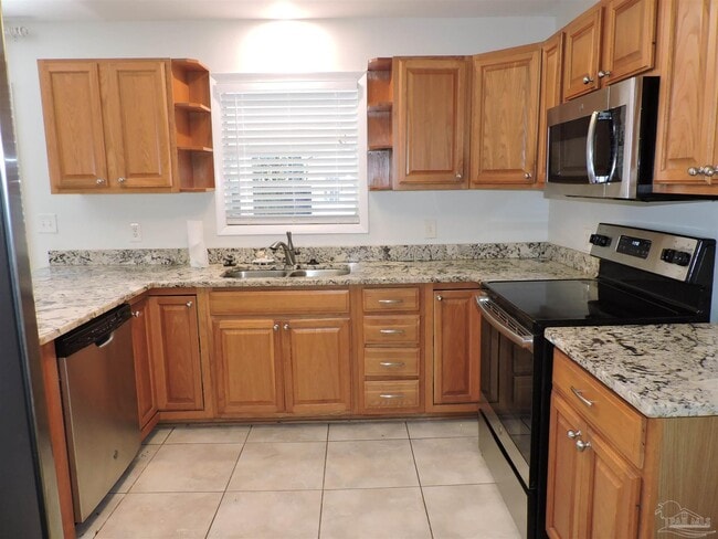 Building Photo - 3865 Tom Ln Dr