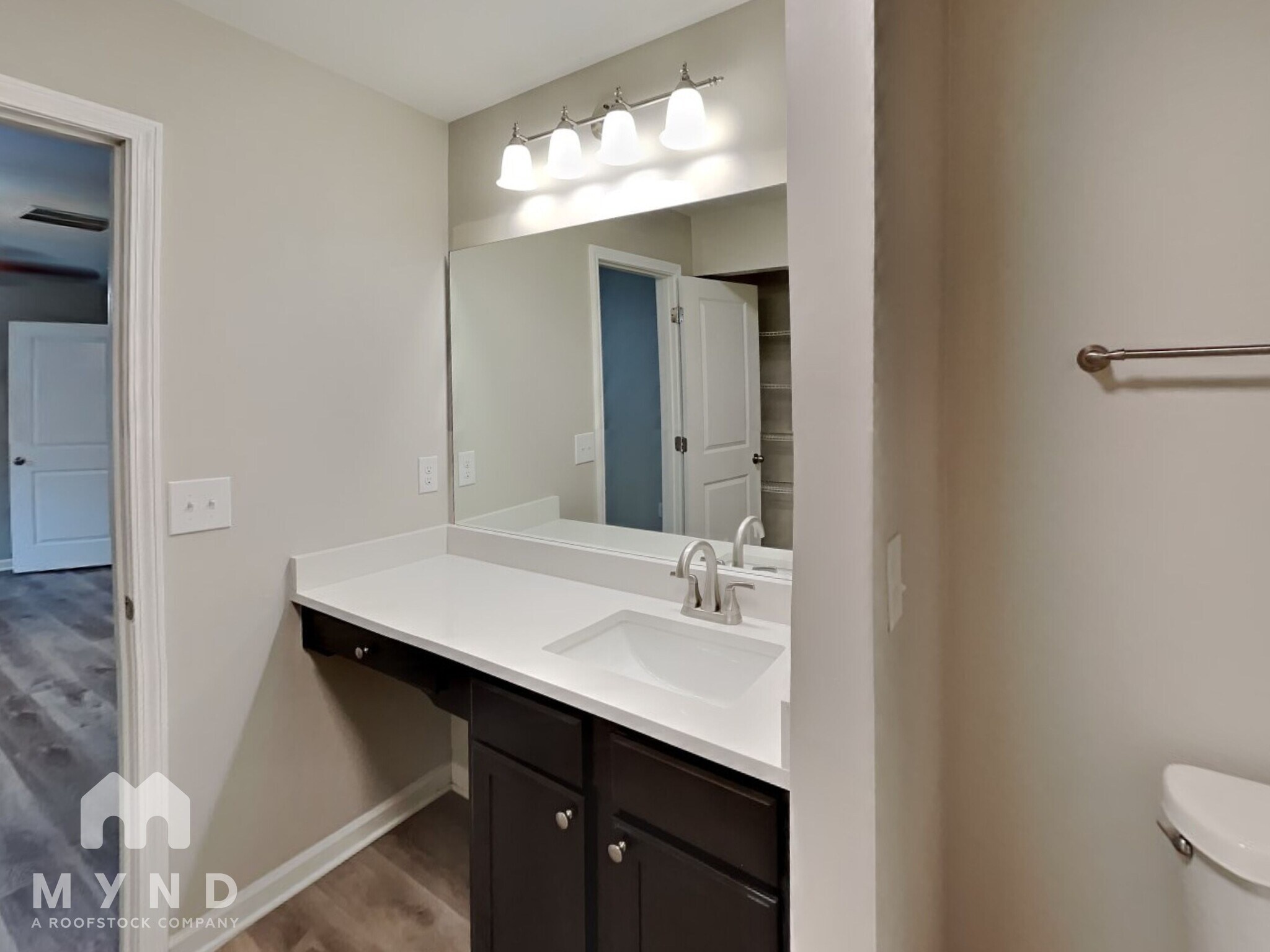Building Photo - 376 Scotland Dr