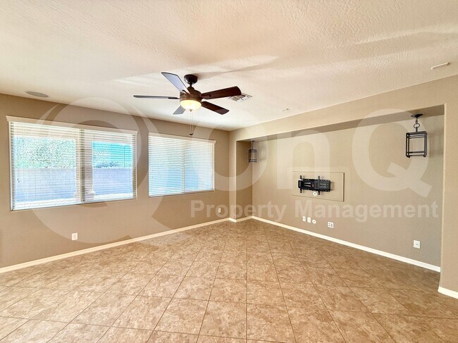 Building Photo - 1197 W Fir Tree Rd