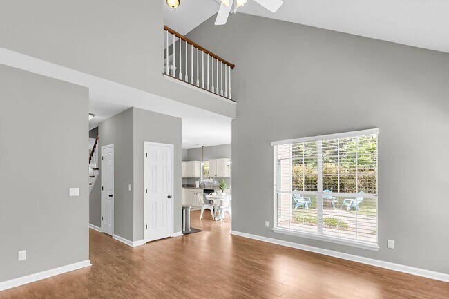 Building Photo - Coastal Convenience in the Heart of Mount Pleasant