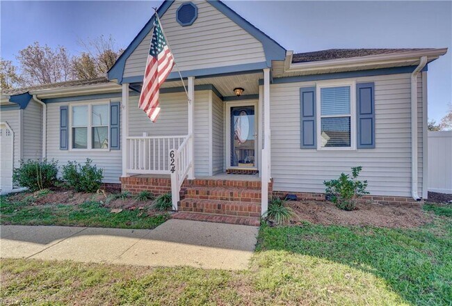 Primary Photo - 624 Willow Bend Dr