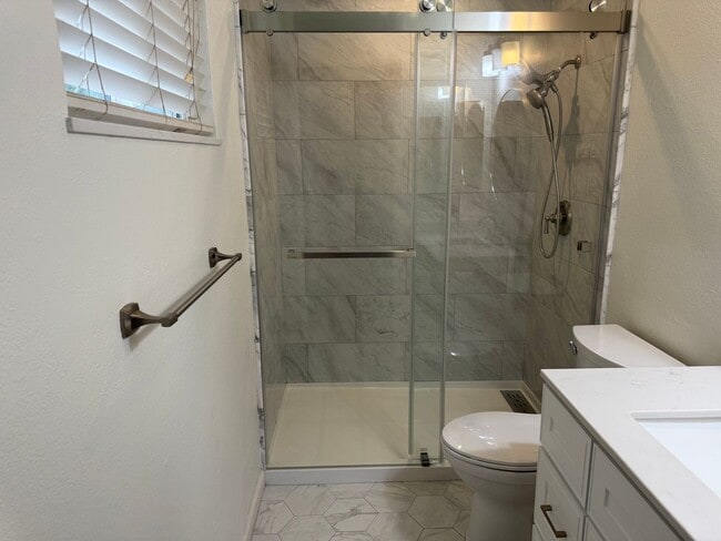 Building Photo - Spacious Corner Lot Home with Upgraded Fea...